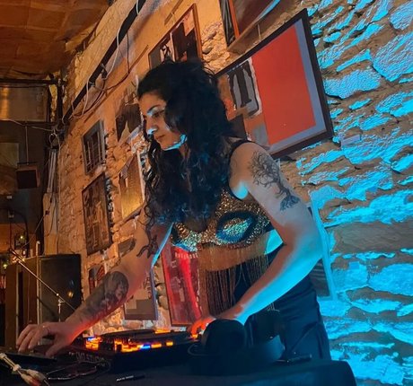 Brutalbeurette model naked archive