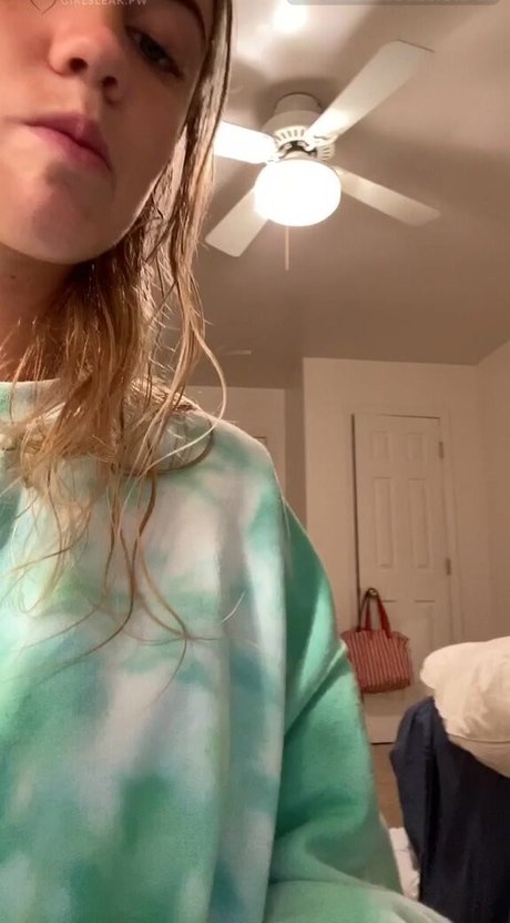 oliviaabonn naked actress photos