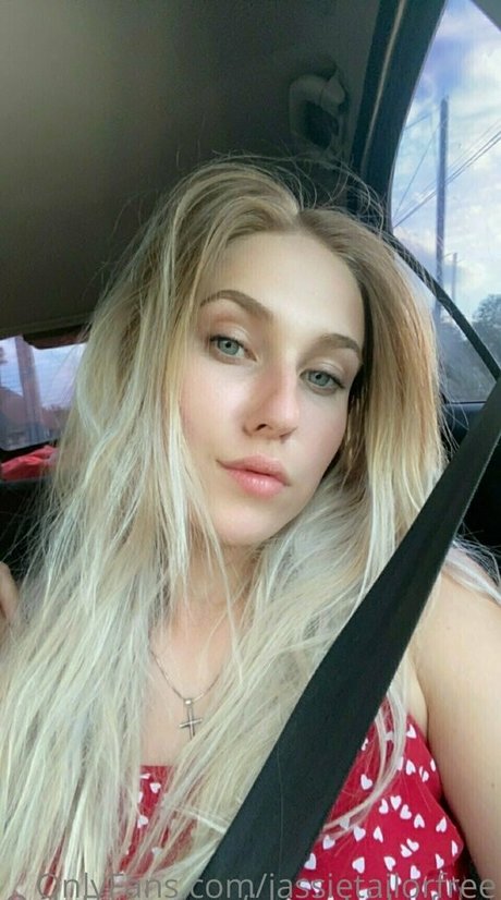 jassietailorfree free actress galleries