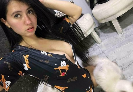 crazypilar pretty pornstar picture