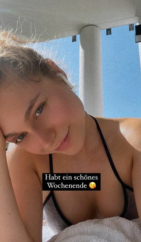 Alina Khani pornstar erotic image