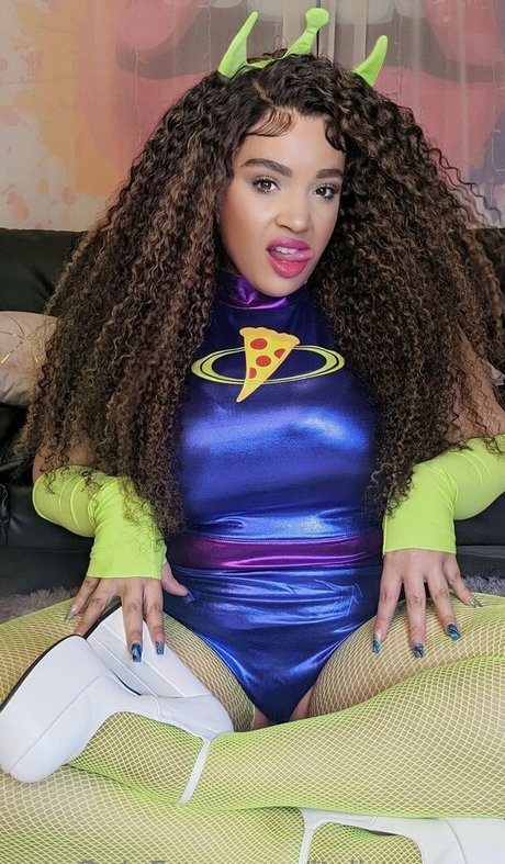 hottest nude onlyfans pretty img