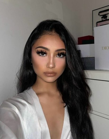 elara777 nudes actress pictures