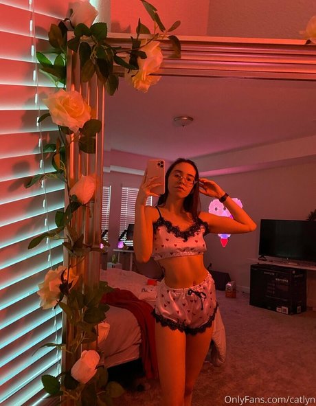 catlyn nice actress photos