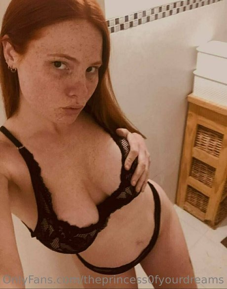 theprincess0fyourdreams star naked pic