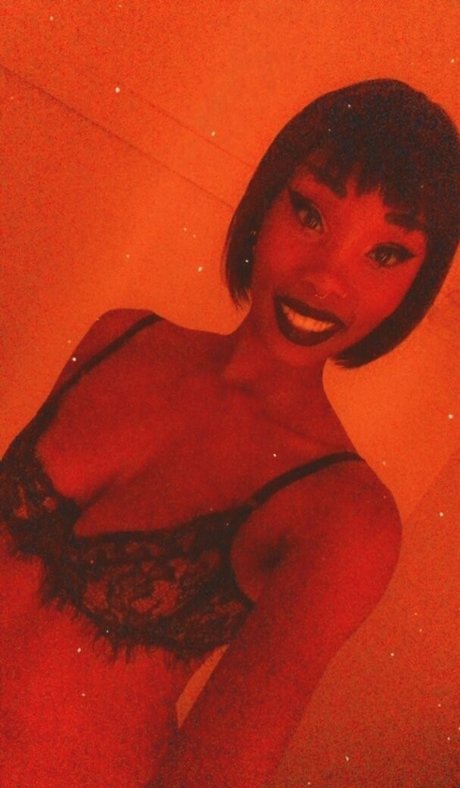 venusmoon3 model art picture