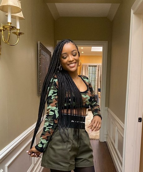 LaToya Tonodeo erotic pornstar galleries