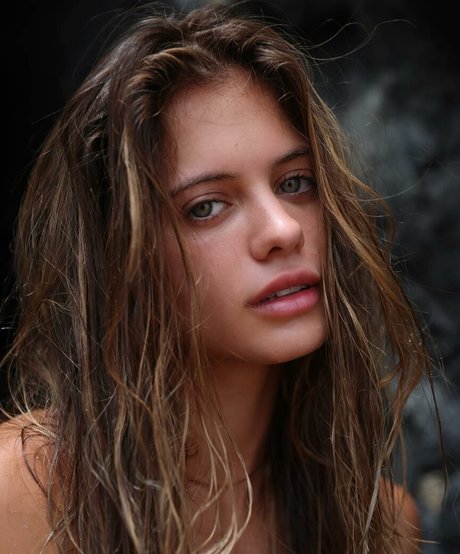 Sara Vidal free model img