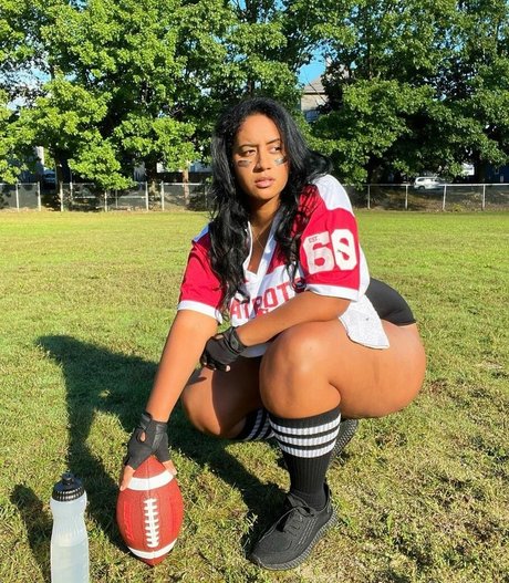 tianatee808 star picture