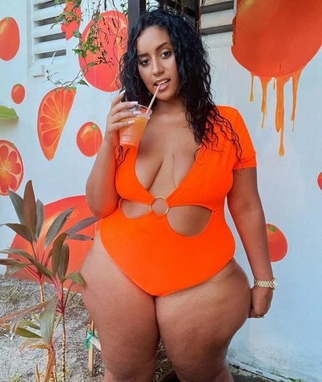 tianatee808 naked pornstar picture