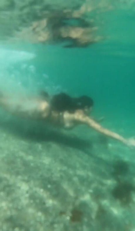 Aurobel Contreras model pictures