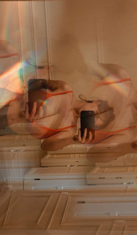 beautiful face onlyfans sexy naked pic