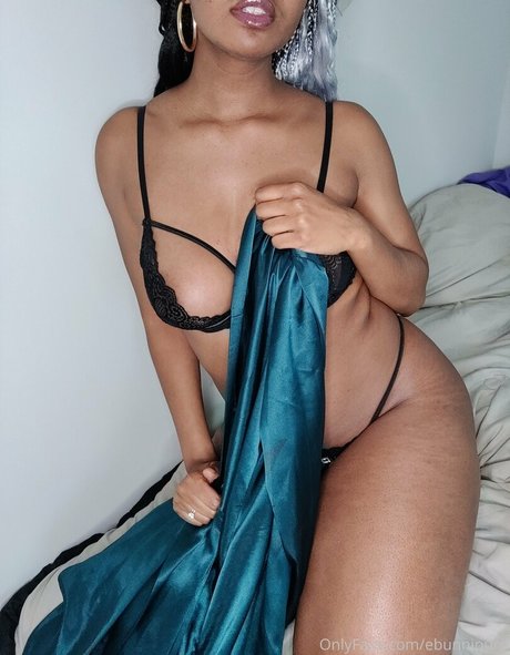 ebunnipurrl model xxx archive