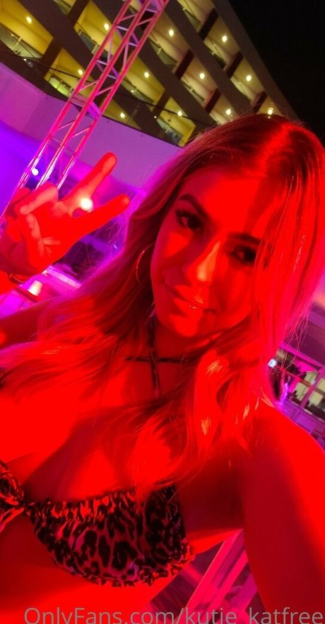 kutie katfree nudes actress pics