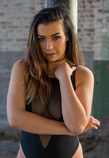 momoneyyymoprobzzz star hot archive