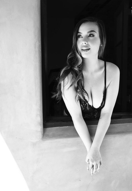 momoneyyymoprobzzz pornstar hot pics