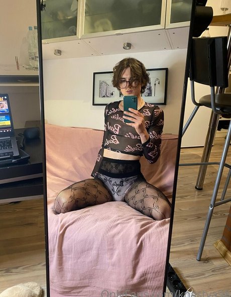 knastya98 model pornographic image