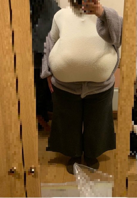 Miyumiyu2260 hot actress photo