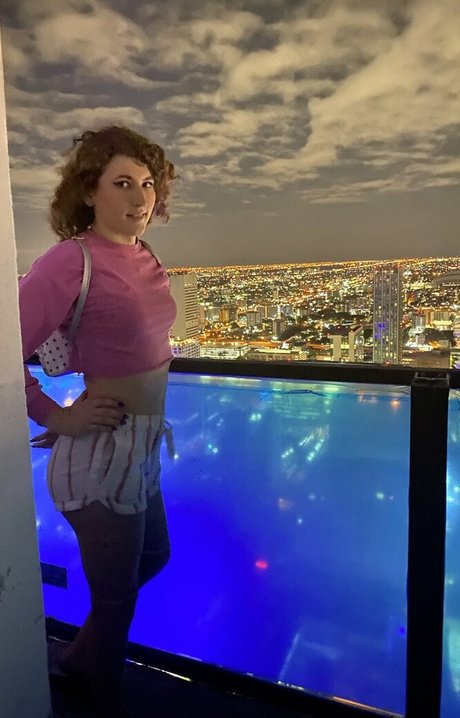 Kymmy Harper xxx pornstar image