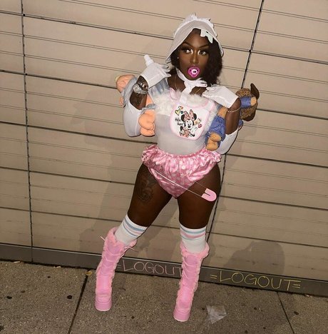 Bianka Damanii nude model pics