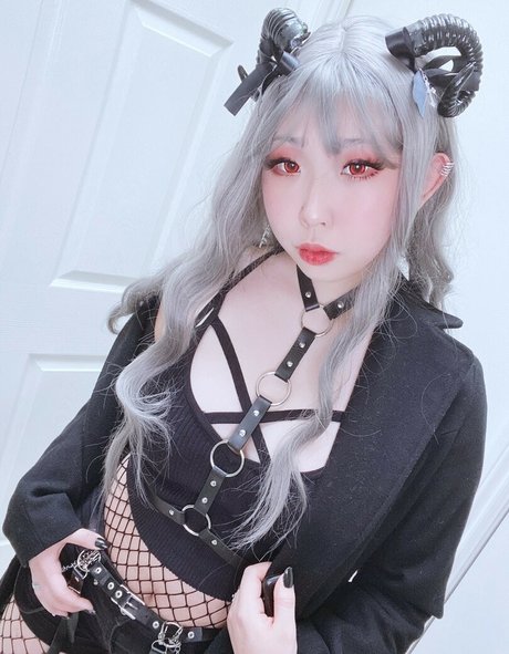 Synthisia porn actress pics