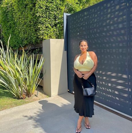 Katelyn Folasade model nudes archive