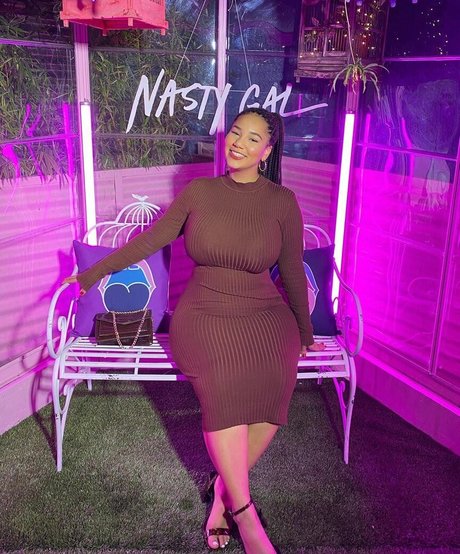 Katelyn Folasade hot model pics