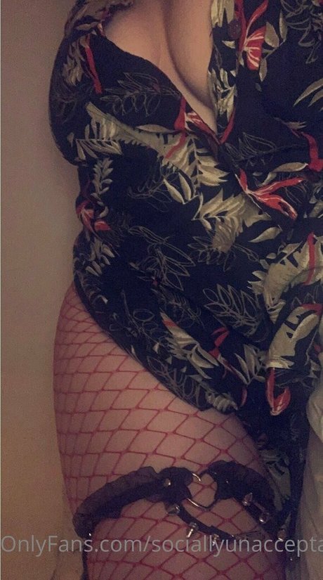 sociallyunacceptablexx star nude photos