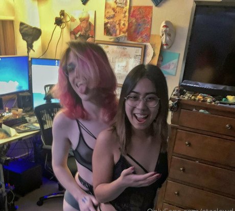 starlewd pornstar hot pics