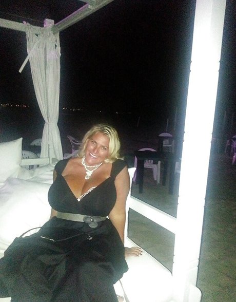 Laura Leonardi nice actress image