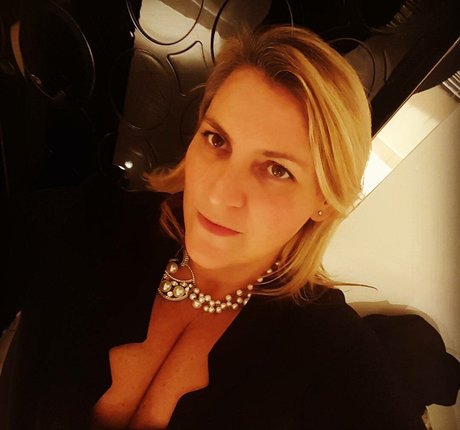 Laura Leonardi star pornographic pic