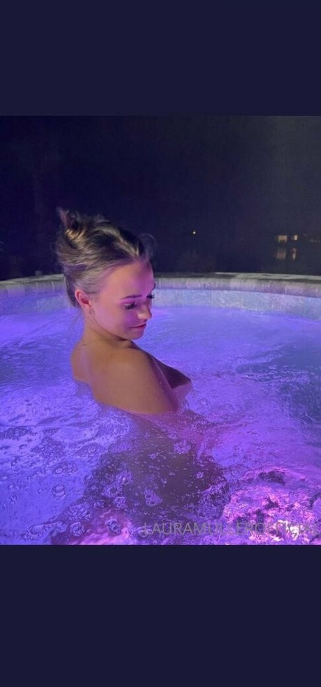 Laura Sophie Mueller beautiful star pic