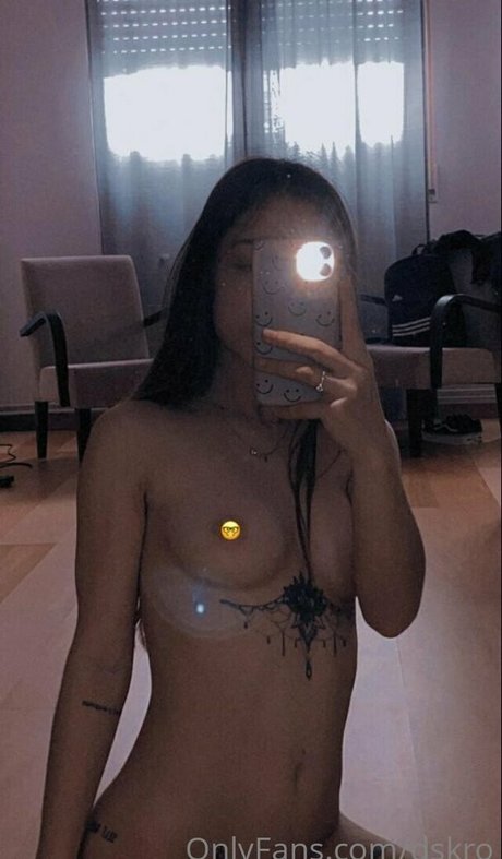 dskro model erotic archive