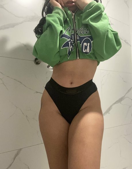 avatreatsss star adult pictures