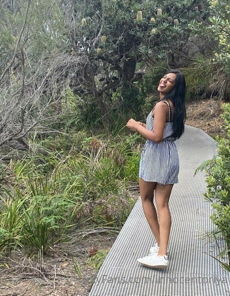 prettypriyaa free star photo