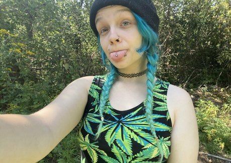 lustycyborg nudes model picture