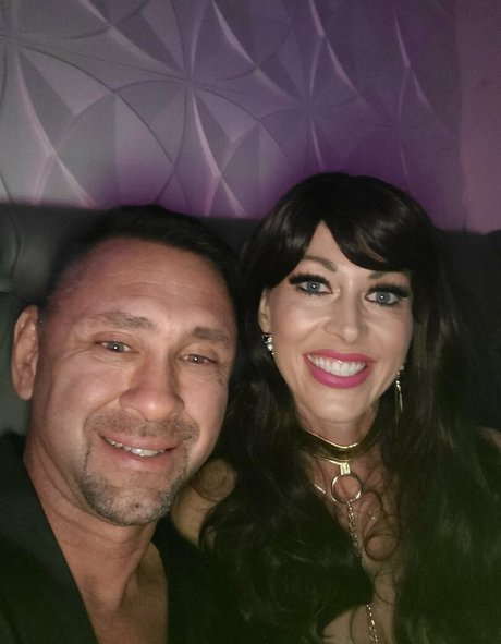 swinger couple star nice photos