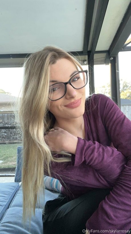 skylarrosay hd model images