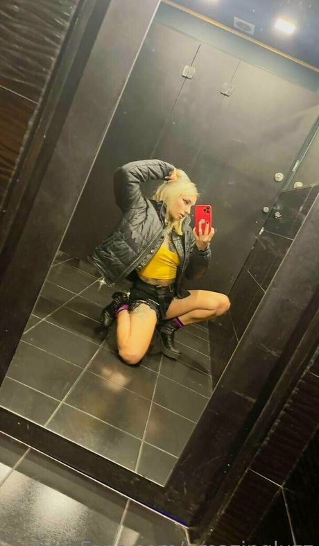 amazingluzz adult star photos