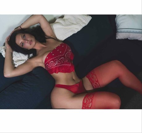 Veena Violetta model nudes archive