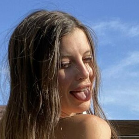 Mia Fatherless pornstar sexy galleries