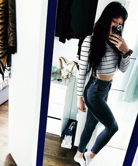 gelliii93_ sexy star images