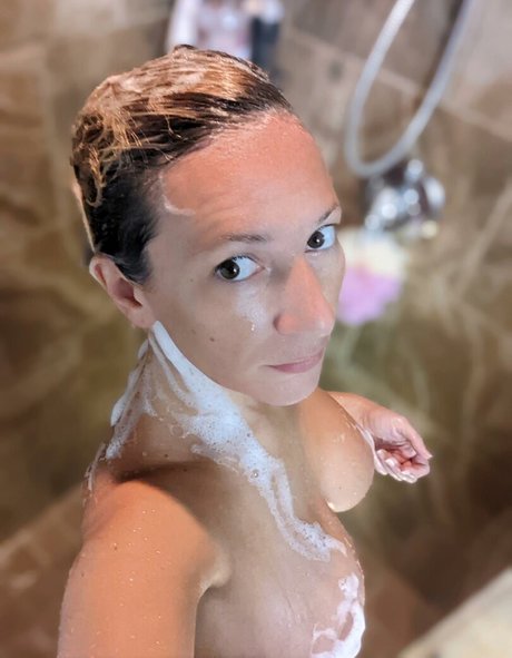 Tiffany Flowers sexy actress gallery