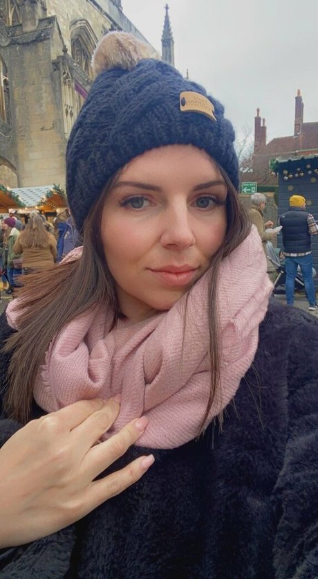 Goddess Alexi hot star pics