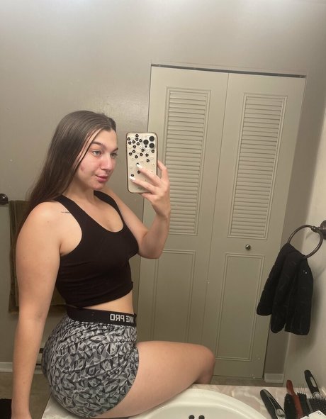 maggierayelle art star pictures