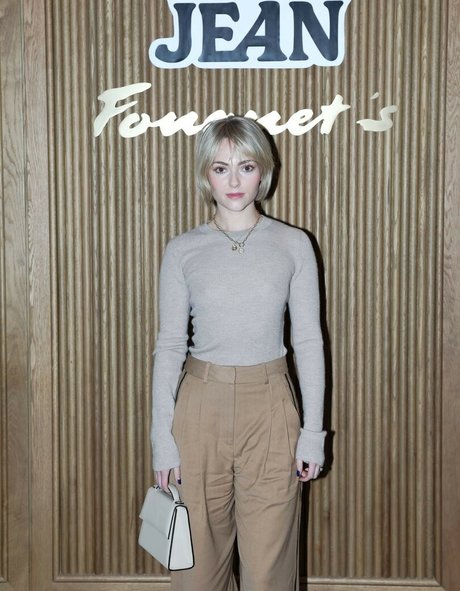 Anne Sofia Robbe art model img