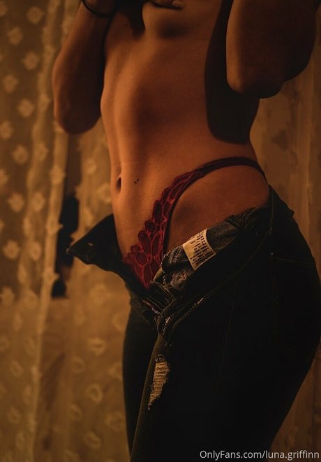 luna griffinn hd pornstar pics