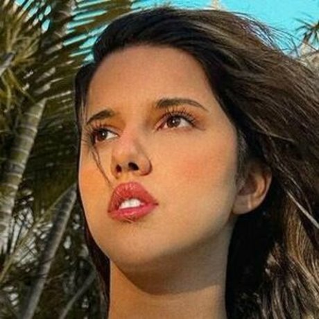 Erica s World hot star image