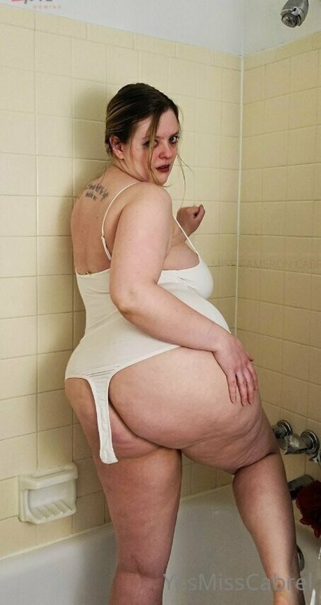 yesmisscabrel sexy actress pic