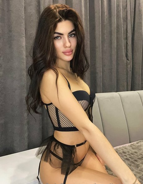 Kamila a star hot images